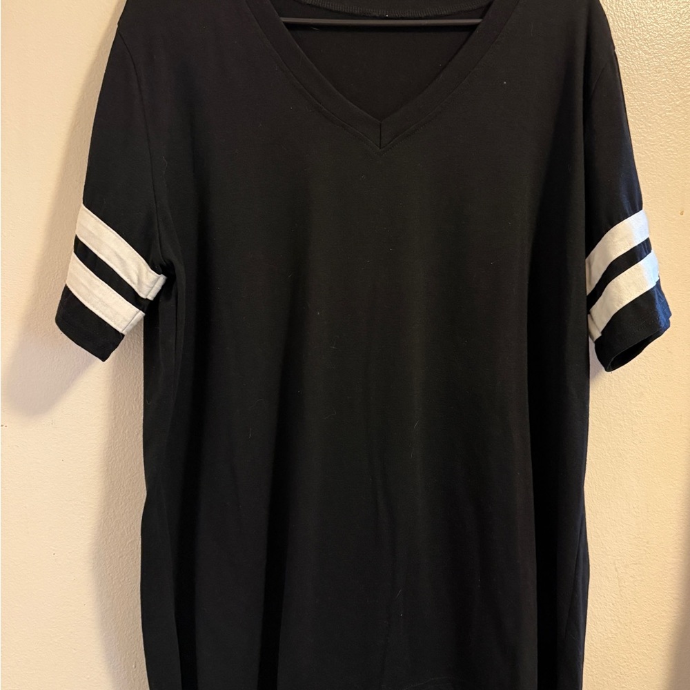 Black V-Neck Women's Shirt with White Stripes Size 1X